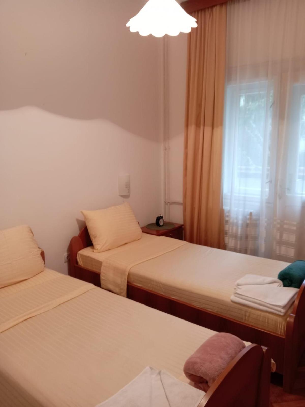 Hotel Vlasina - Vlasinsko Jezero วลาสินาริด ภายนอก รูปภาพ