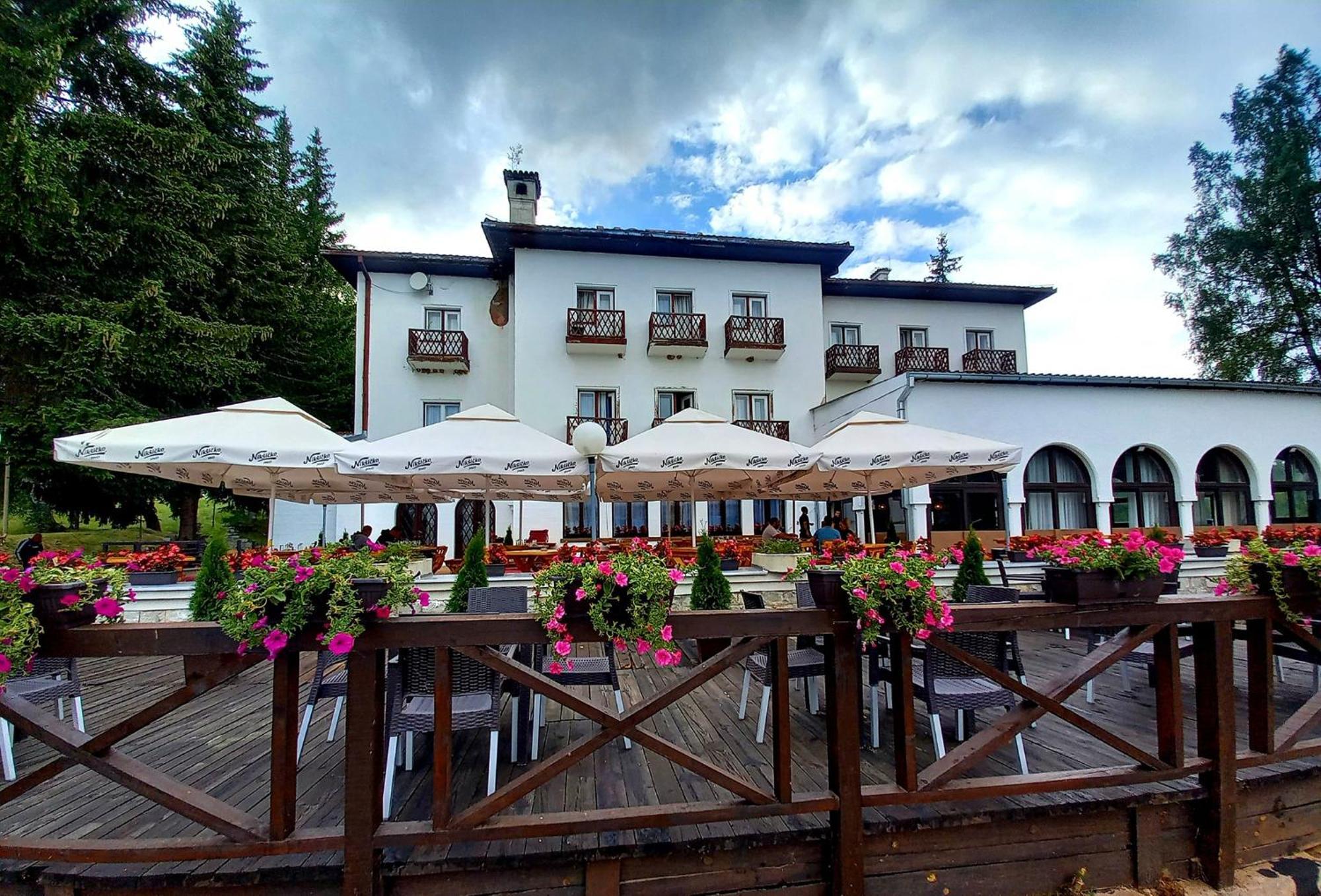 Hotel Vlasina - Vlasinsko Jezero วลาสินาริด ภายนอก รูปภาพ