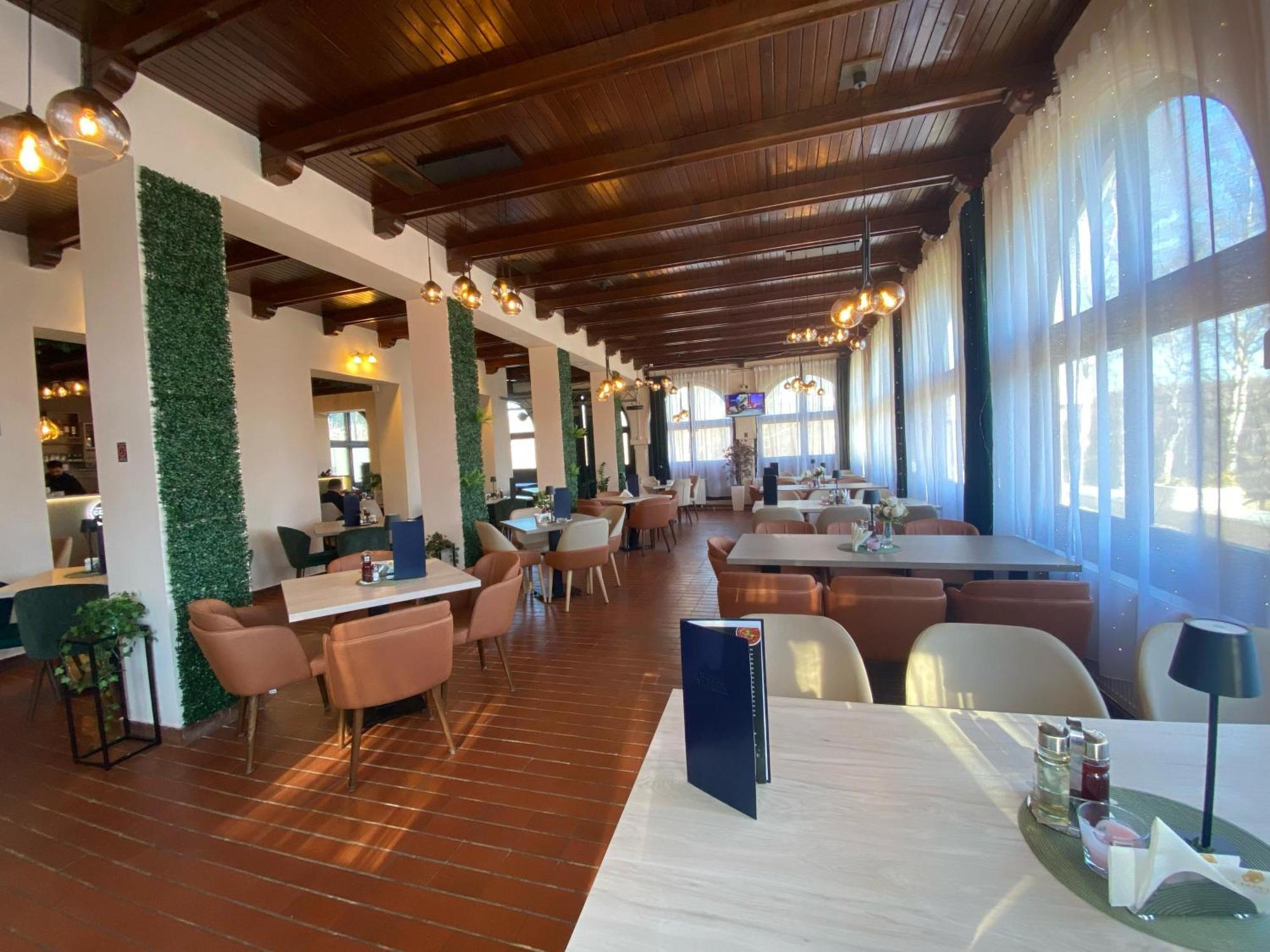 Hotel Vlasina - Vlasinsko Jezero วลาสินาริด ภายนอก รูปภาพ