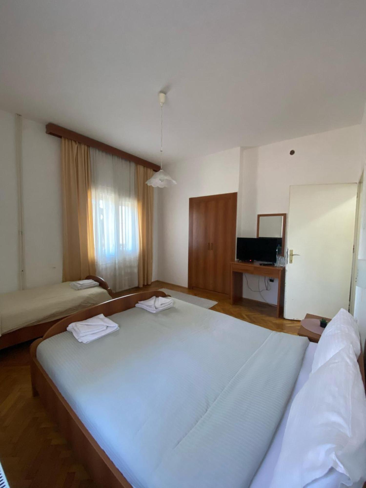 Hotel Vlasina - Vlasinsko Jezero วลาสินาริด ภายนอก รูปภาพ
