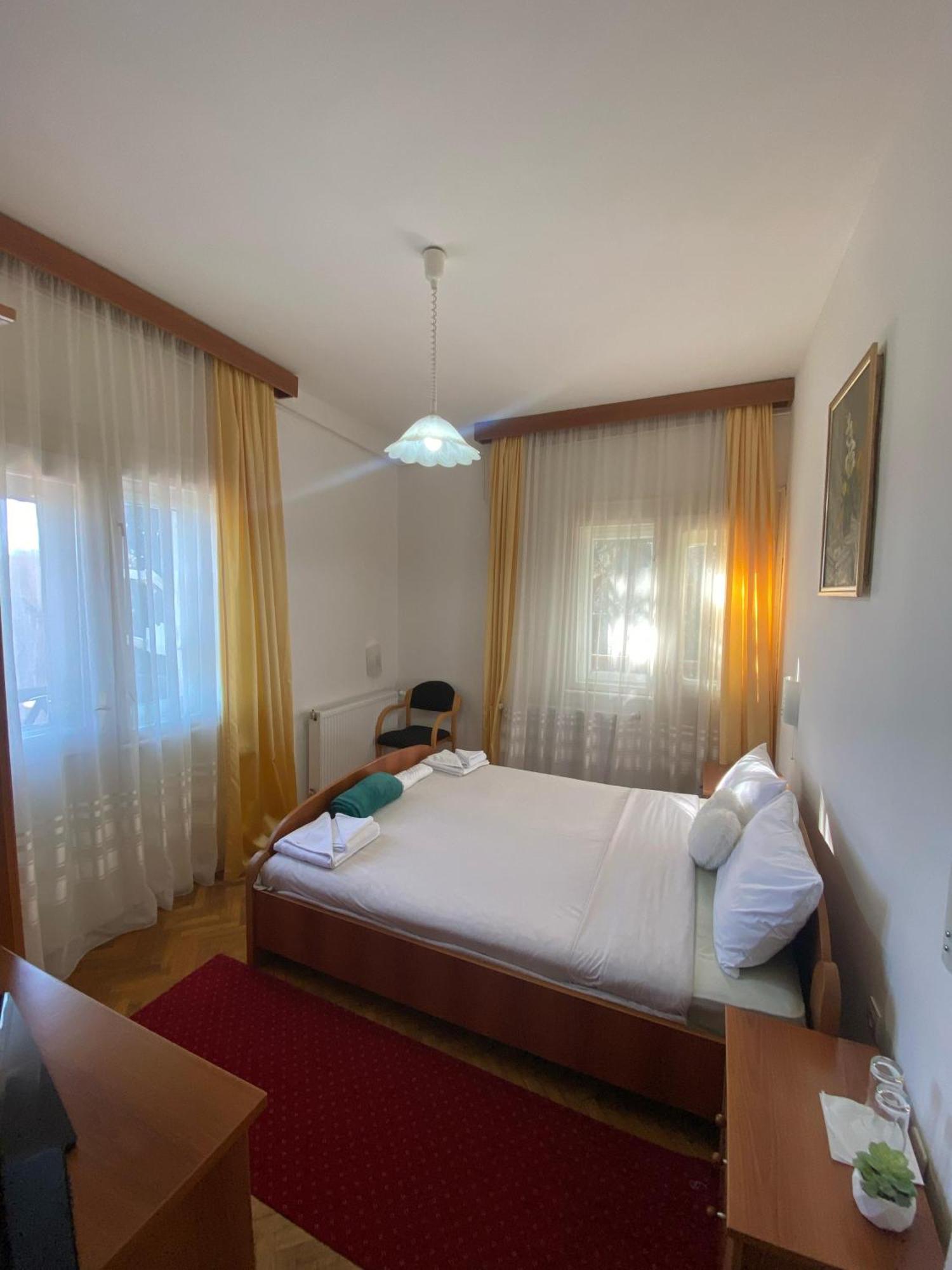 Hotel Vlasina - Vlasinsko Jezero วลาสินาริด ภายนอก รูปภาพ
